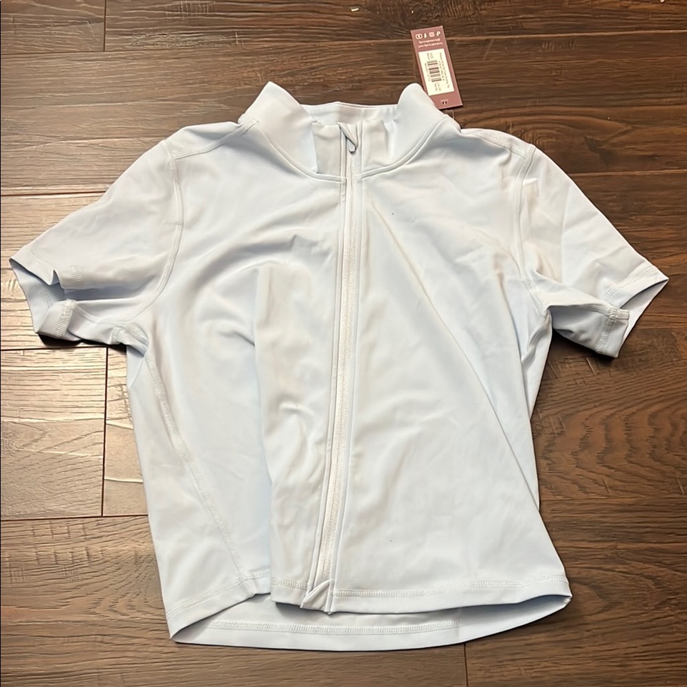 Kindred Bravely NWT nursing top